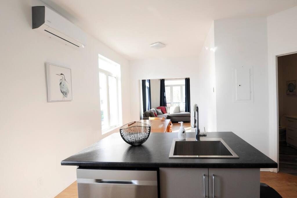 Apartamento Le 1808 - Spacieux Avec Balcon - Nord De Quebec Exterior foto