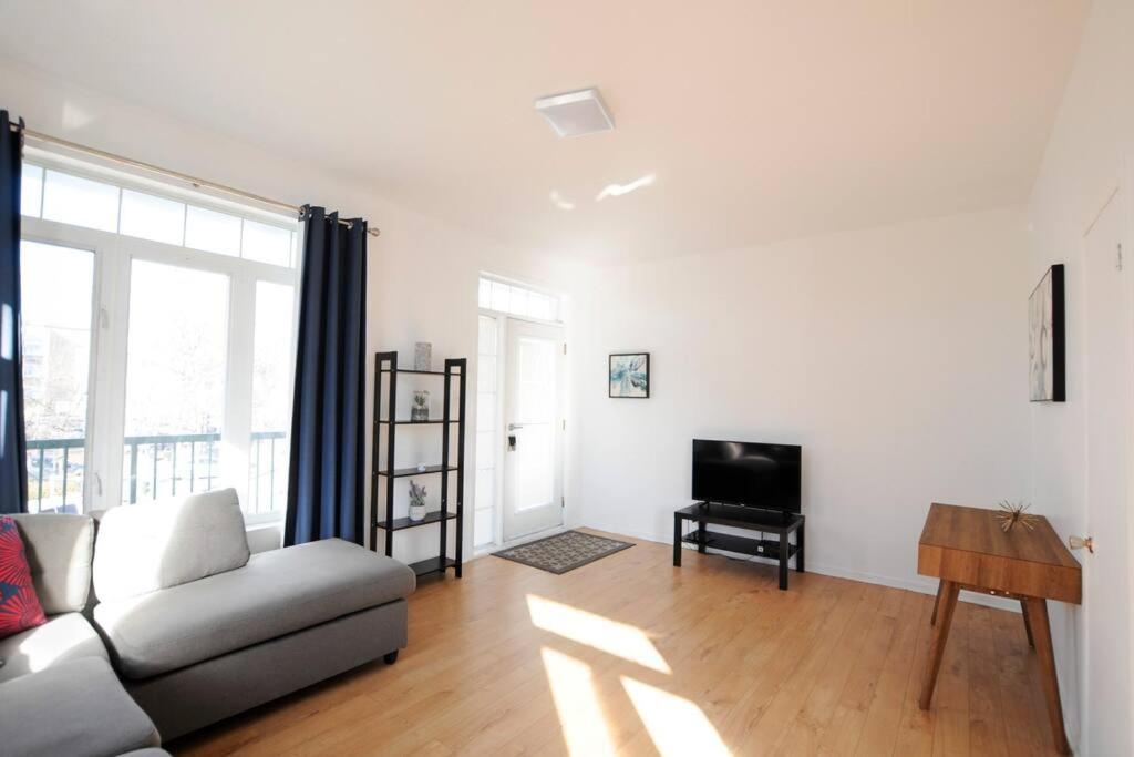 Apartamento Le 1808 - Spacieux Avec Balcon - Nord De Quebec Exterior foto